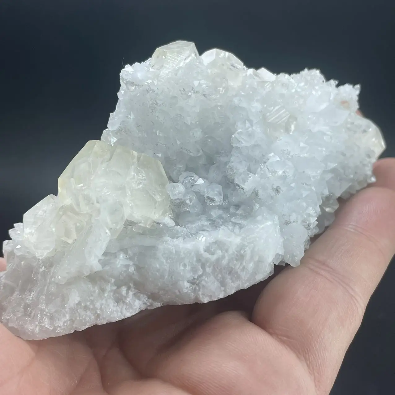 Brand new 100% natural calcite fluorite quartz UV pink, healing crystal, collectible boutique, from Fujian