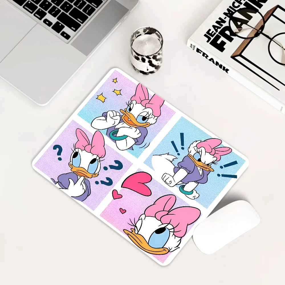 Disney Daisy Duck Mousepad Custom Skin Desktop Desk Mat Kawaii Gaming Accessories Students Writing Pad Padmouse Desk Play Mats