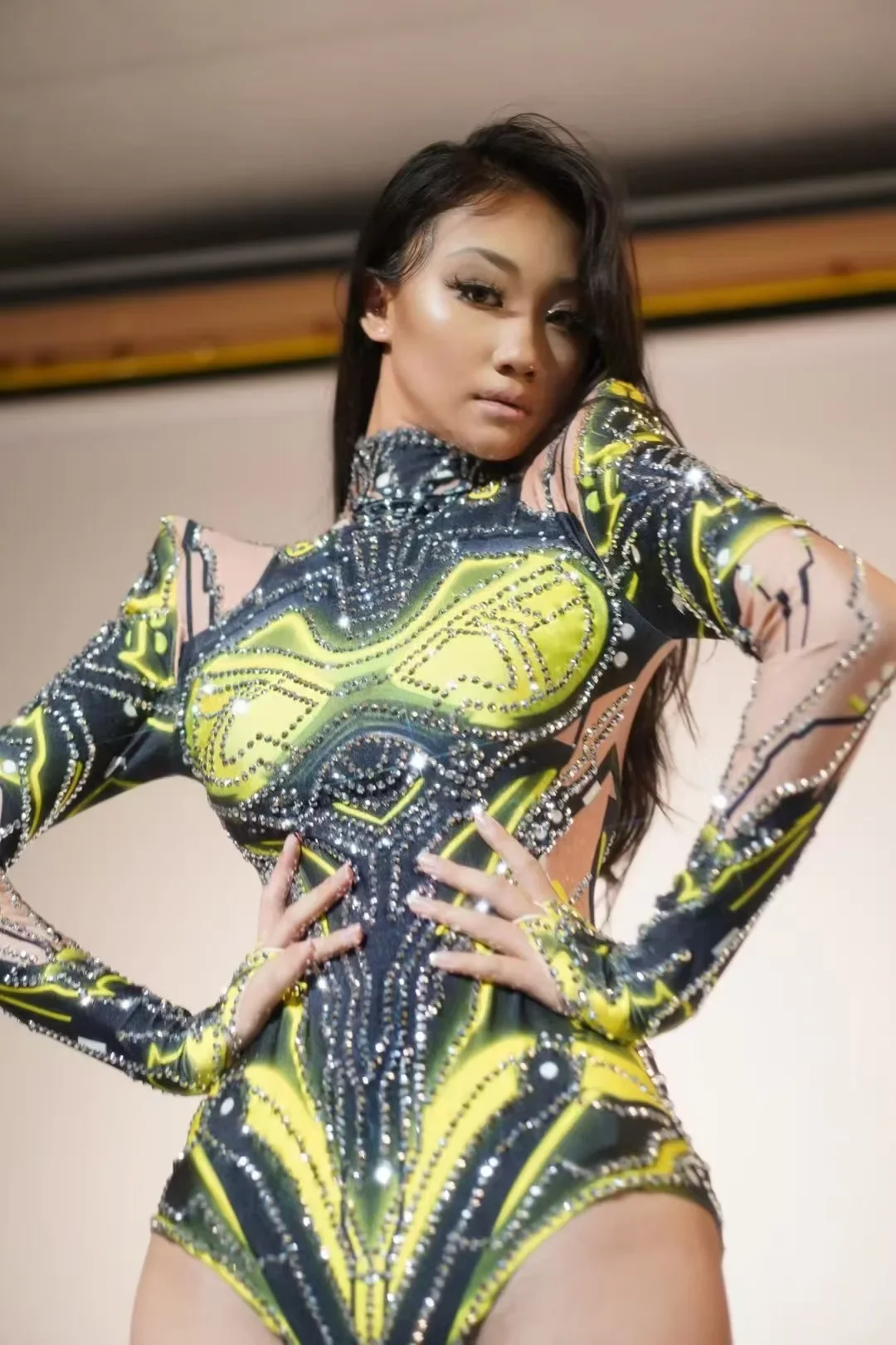 Seksowne, błyszczące body sceniczne do klubu nocnego, baru, dla DJ-ki, damskie, do tańca gogo, kombinezon dla grupy, strój do tańca na rurze, cosplay, kostium sceniczny na Halloween.