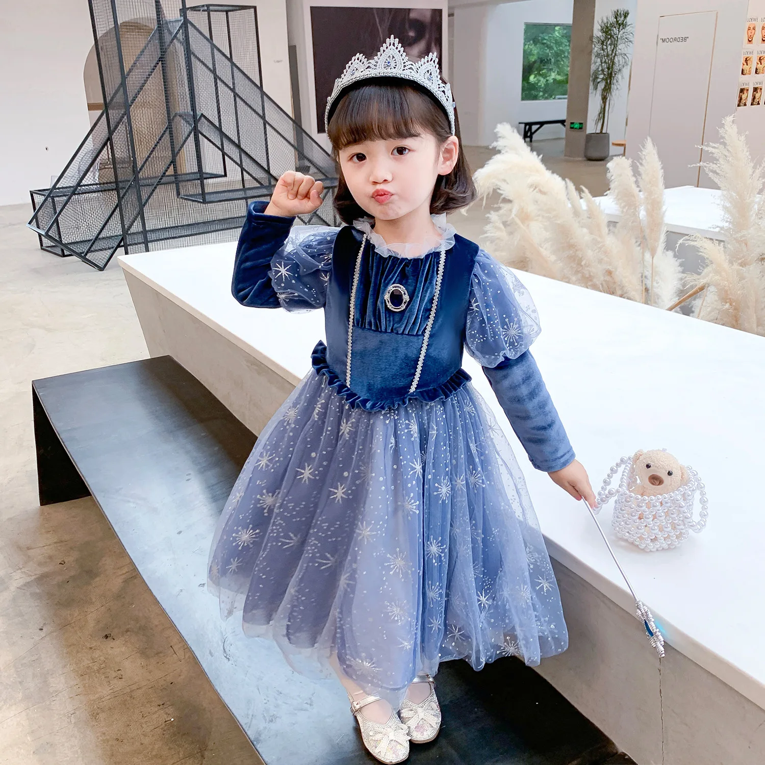 Children Long Sequin Dress for Girls Blue Velvet Elsa Halloween Snow Queen Costumes Child Birthday Palace New Year Puff Dresses