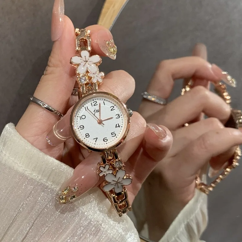 Ladies Watch, Simple Retro Student Bracelet Quartz Watch