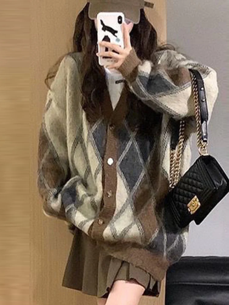 

Argyle Cardigan Women Vintage Knitted Sweater Female Autumn Winter Preppy Style Jumper Ladies Soft V-Neck Oversized Cardigans