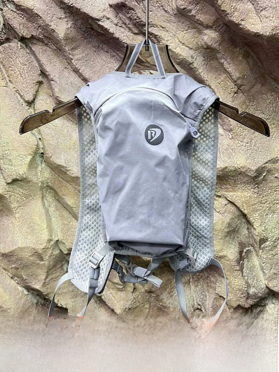 Reflective Design Adjustable Multi-Pocket Vest Bag for Sports And Fishing Men's And Women's Styles Convenient Carry-On Waist Bag