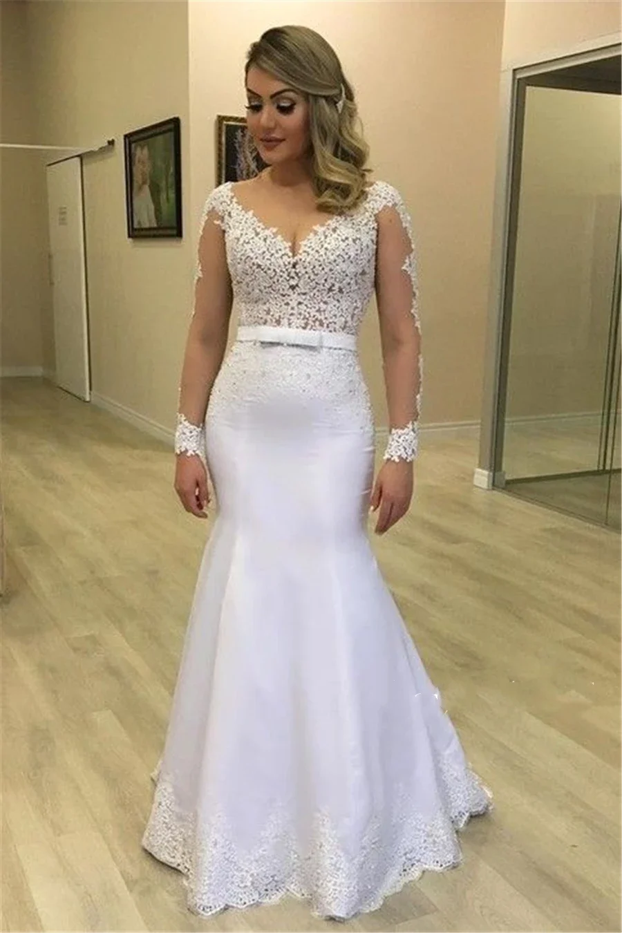 Elegante vestido De Novia blanco con cuello en V, apliques De encaje, manga larga, sirena, tren desmontable, largo hasta el suelo