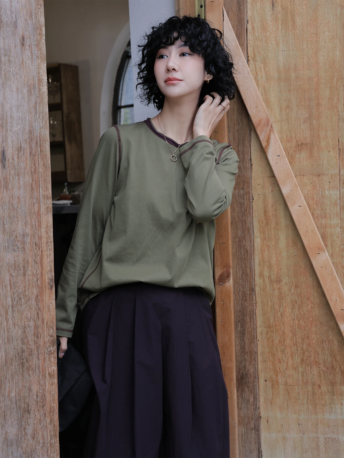 

Green Cotton Long Sleeve round Neck T-Shirt TT Atelier Spring New Style Fashionable Inner Wear Ladies Loose Fit Basi...