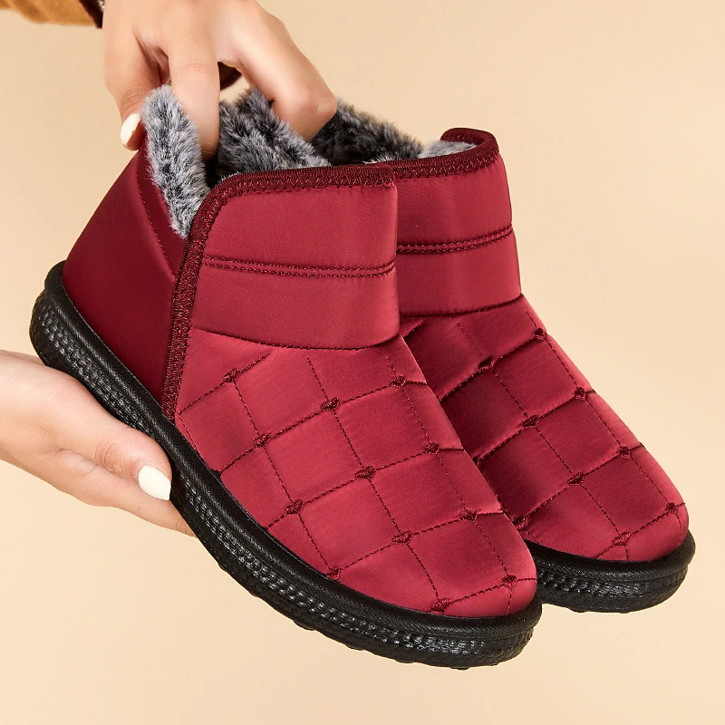 Zapatos de algodón, zapatos cortos de tela para invierno, botas de nieve para mujer, zapatos planos antideslizantes de felpa cálidos naturales impermeables