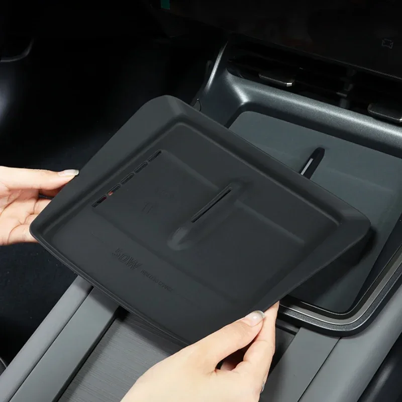 

Для Lynk & Co 07, EM-Pcentral Control, чашка для воды с беспроводной зарядкой, нескользящая силиконовая коробка для хранения, детали для модификации автомобиля