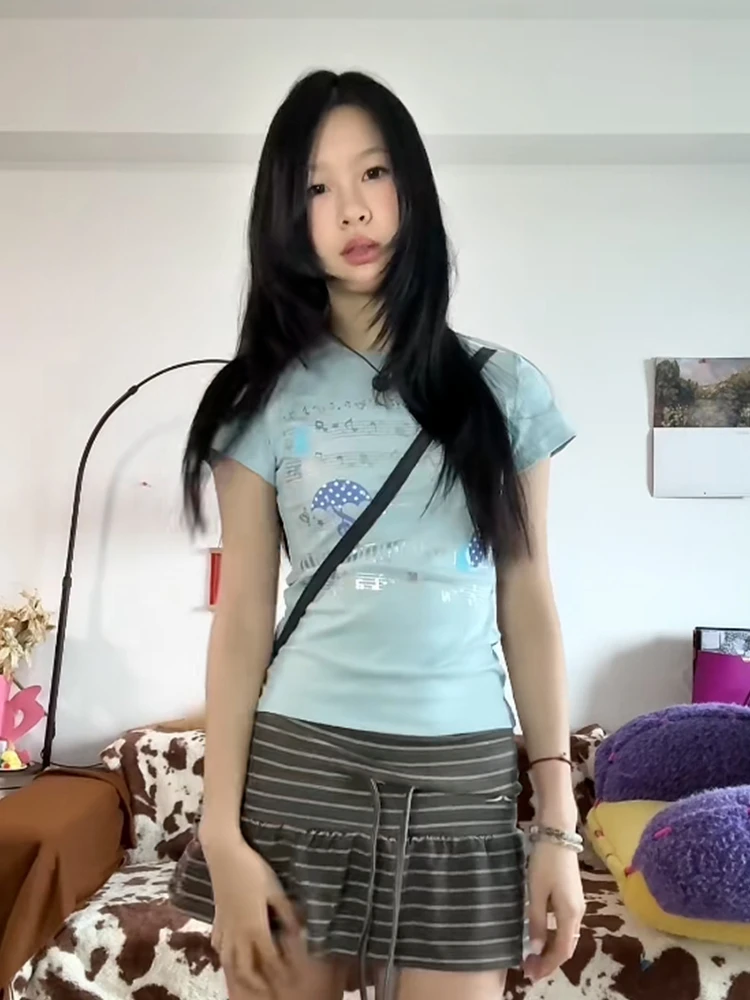 Tonngirls Y2k Aesthetic T-shirt Women Slim Print Graphic Tops Streetwear Japanese 2000s Crop Tops Short Sleeve Tshirts E-girls view 2