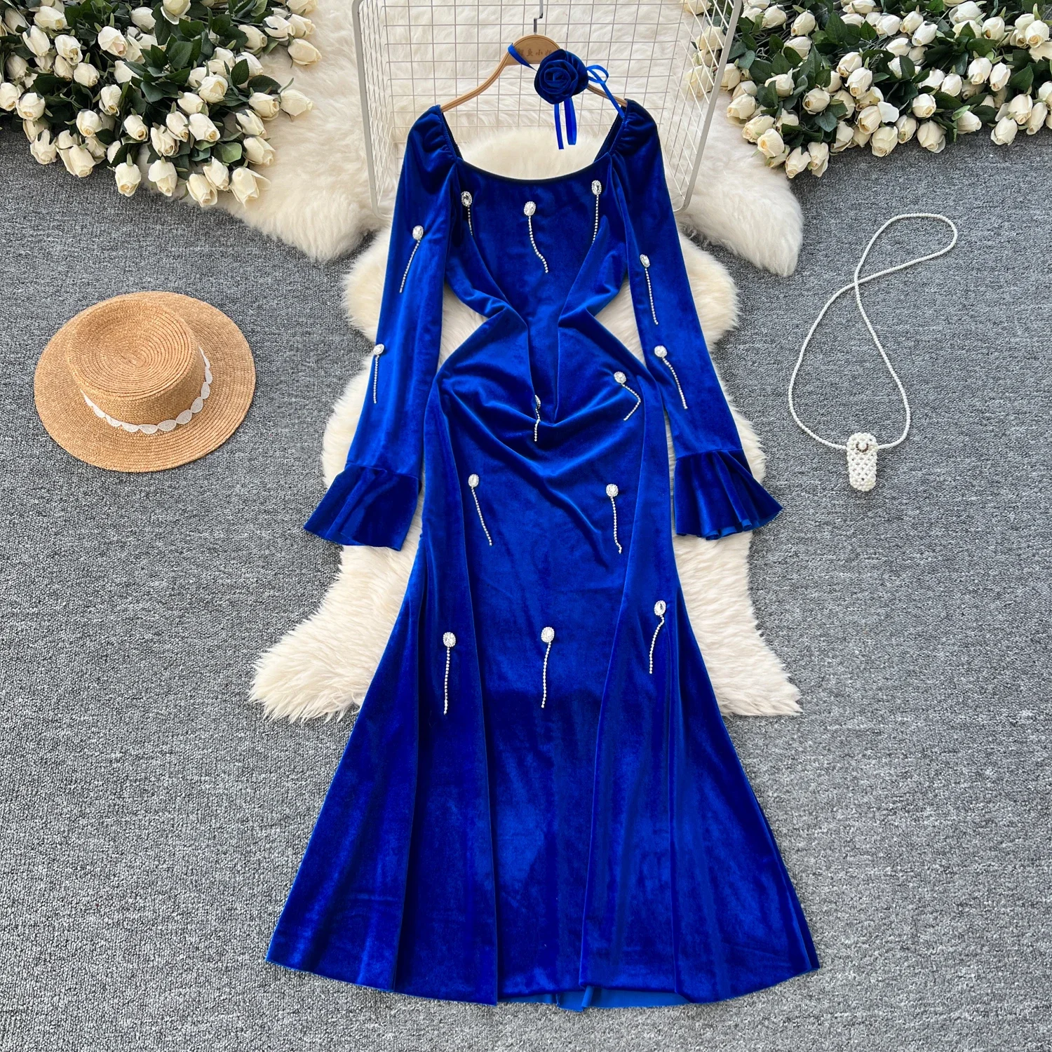 Elegante colletto quadrato vintage maniche lunghe svasate strass abiti lunghi in velluto sottile abiti da sera francesi abbigliamento invernale da strada