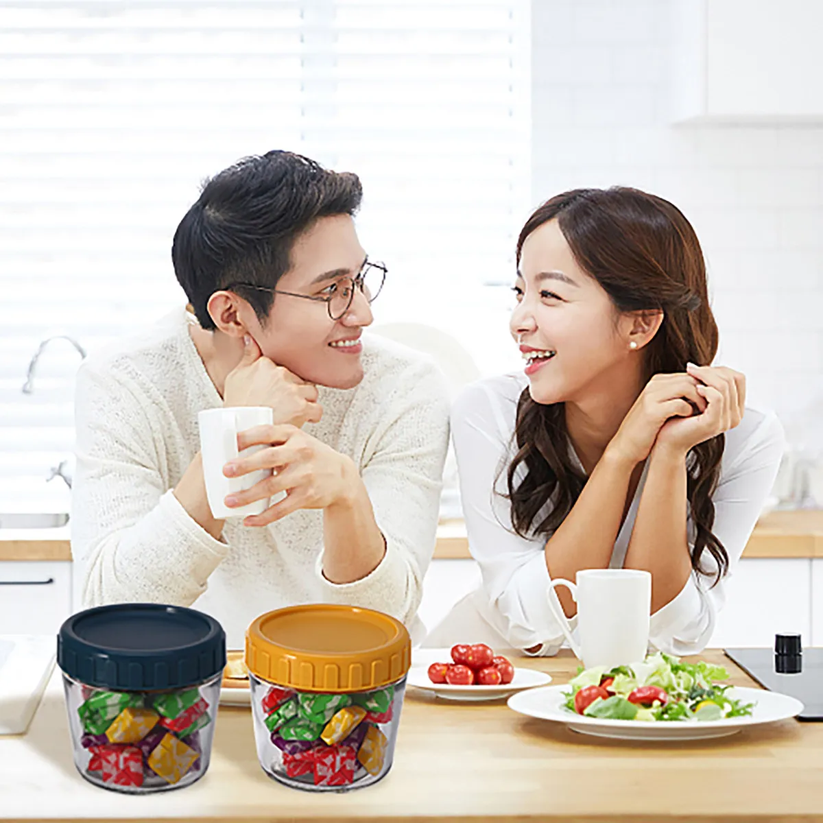 

Набор из 1 многофункциональной стеклянной банки для хранения зерна с герметичной крышкой (желтая/синяя) для дома и кухни, для чая, конфет, зерна, с защитой от влаги