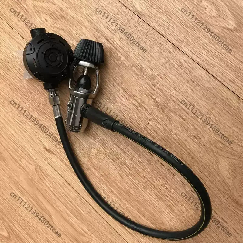 Scuba Diving Breathing Regulator Set First‑Stage Pressure Reducing Valve With Secondary Stage Respirator Underwater