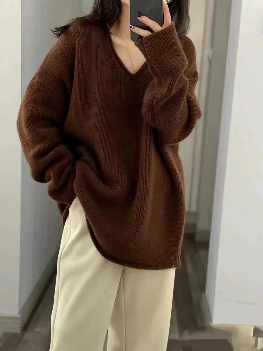 Thickened 100% pure cashmere sweater V-neck cover butt sweater loose lazy wind long sweater image 3