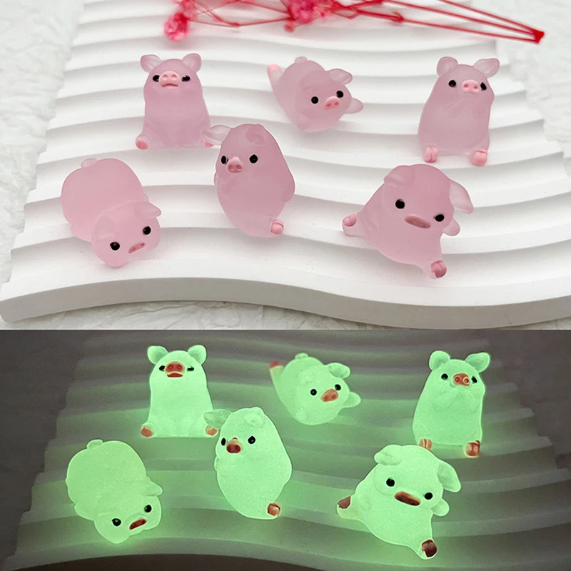 2Pcs Luminous Mini Resin Pig Car Dashboard Toys Dolls Figures Home Garden Decoration Cartoon Color Chick Cute Car Ornaments Gift