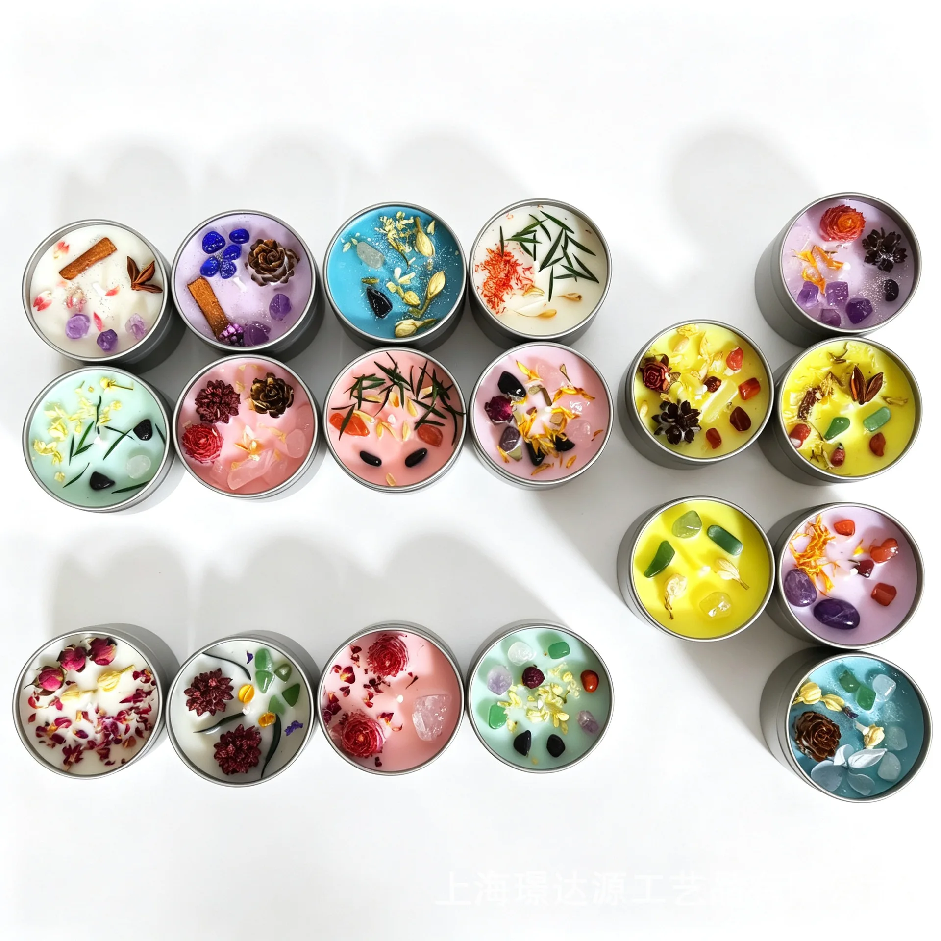 Factory direct sales aromatherapy candle 3 ounces crystal dried flower 64 tin can soybean wax aromatherapy modeling candle