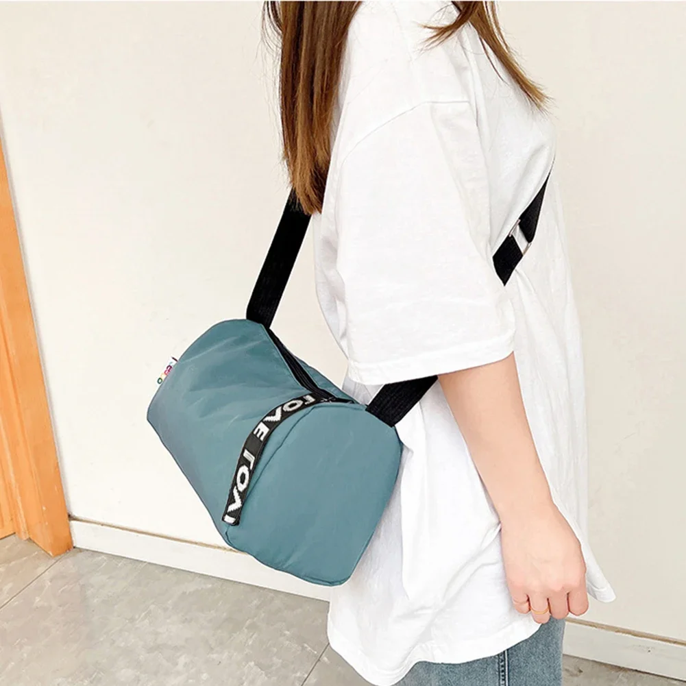 Women Gym Bag Folding Travel Bags Waterproof Fitness Training Bag Large Capacity Yoga Bag Ultralight Luggage Bag Sports Backpack