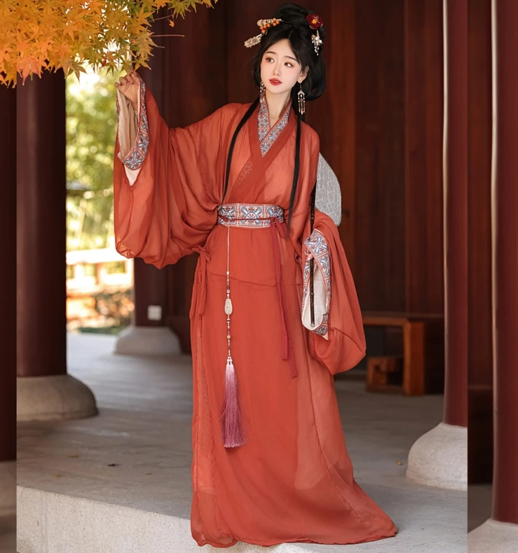 The Warring States Dynasty robe Hanfu female straight train restoration Masan Chu tomb palace style traditional collar Hanfu