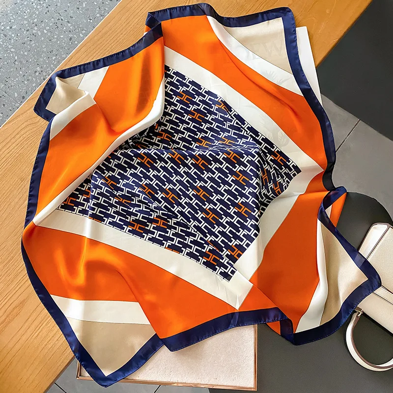 

Luxury Contrast Color Printed Square Scarf Thin Soft Satin Neck Scarf Mature Style Sunscreen Headscarf For Women