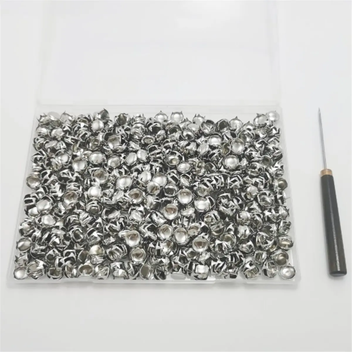 500Pcs 10mm Round Four Claw Rivets Metal Studs Kit with Storage Box & Awl for DIY Leather Craft Shoe-Bag Decoration