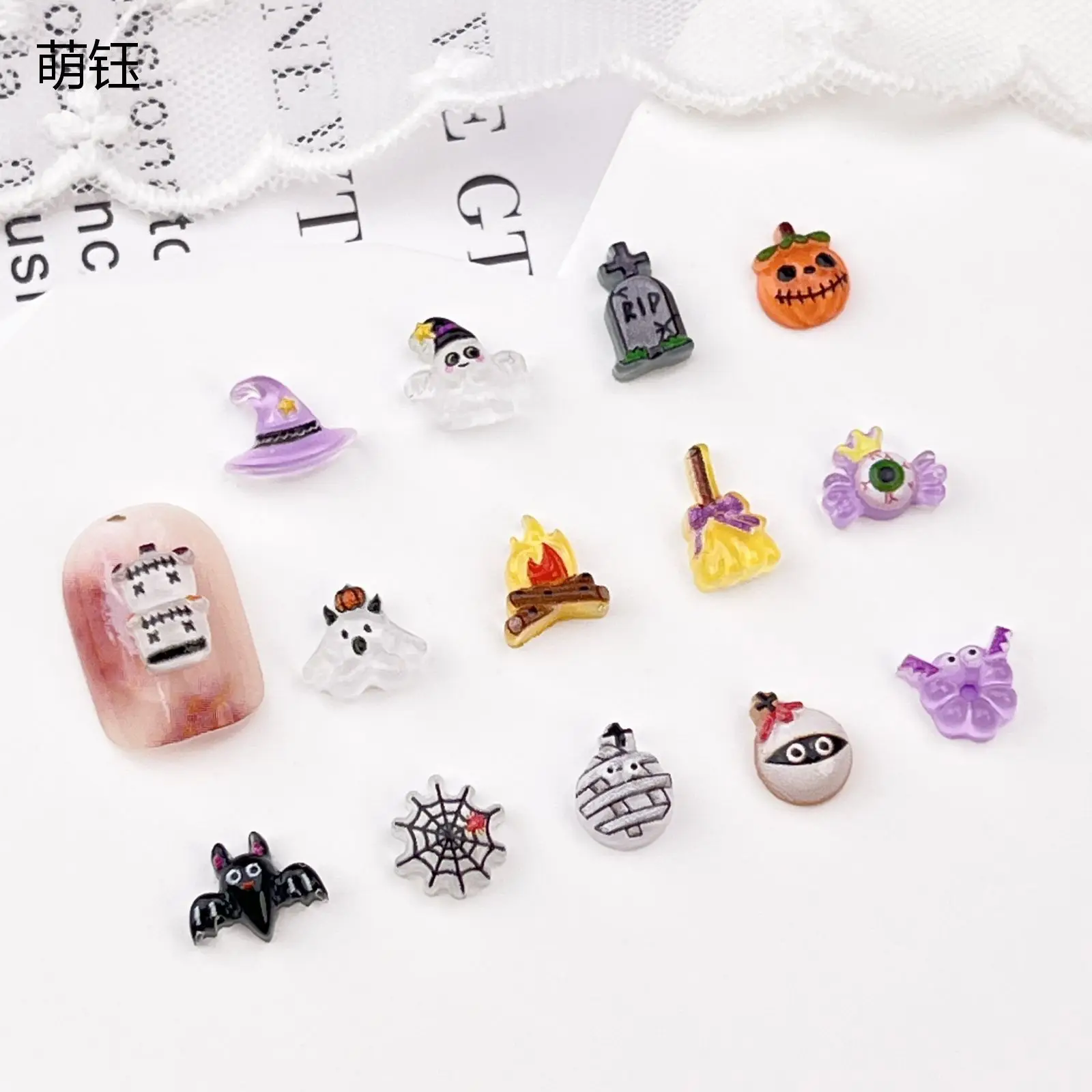 20pcs Resin Mini Colorful Halloween Autumn Nail Art Decorations Ghost Pumpkin Hat Bat Nail Figurines Charms Nail DIY Accessories