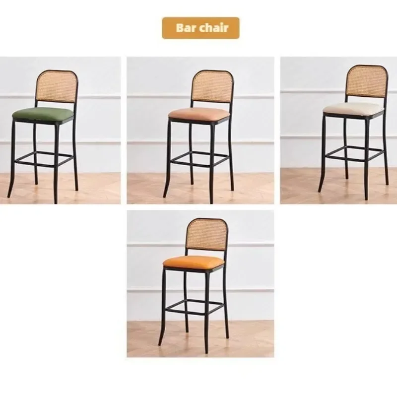Kursi bar tinggi untuk meja resepsionis kedai teh susu, kursi bar santai dari rotan, kursi bar besi dengan sandaran, kursi bar untuk rumah