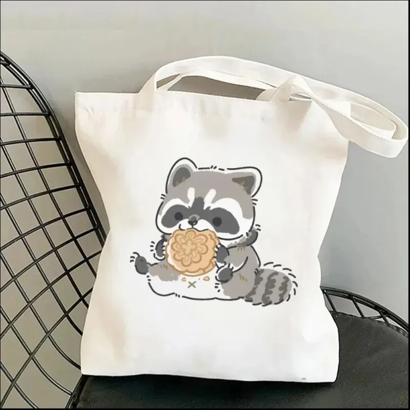 

Женская сумка через плечо, милая ткань из холста с принтом енота, прочная, прочная, большая вместительная сумка для поездок на работу и обучения, необходимая сумка
