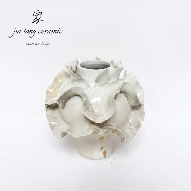 JIATONG Hand - Pinched Ceramic Petal - Shaped Vase, Off - White with Glaze Flow, Modern Art for Soft Decoration Display 1085