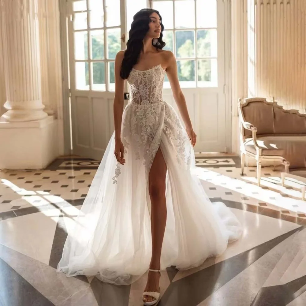 

Customized Sexy Lace Applique Wedding Dress Exquisite High Split Ruffles Bridal Gown Sleeveless Wedding Gown Vestidos De Novia