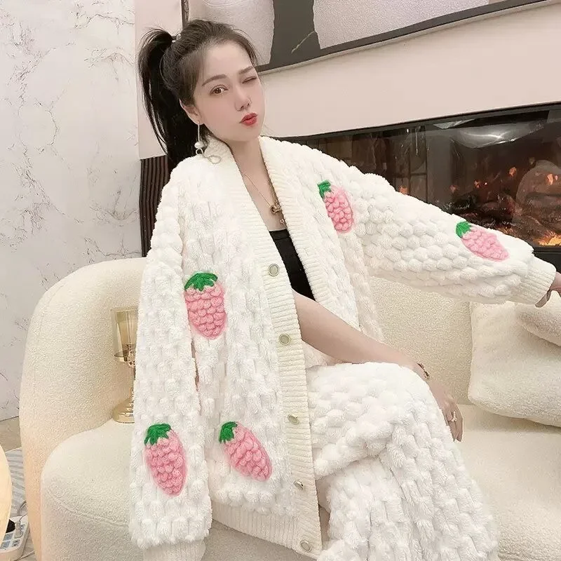 Winter Thickened with Velvet Stylish Warm Flannel Homewear Set Can Be Worn Outside Pjamas for Women Coral Velvet Pajama Women