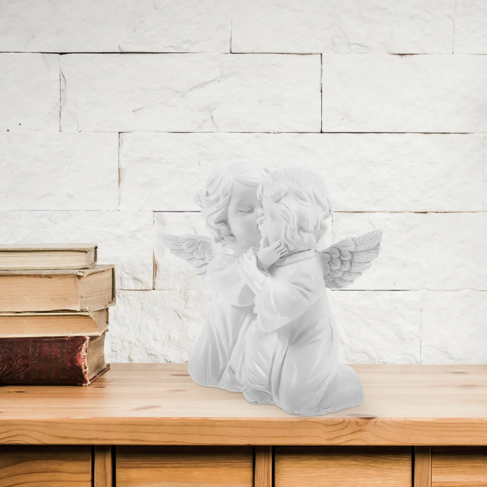 

Hugging Angels Resin Sculpture Beautiful Resin Angel Ornament Garden Home Office Decorative Statue Angels Figurines