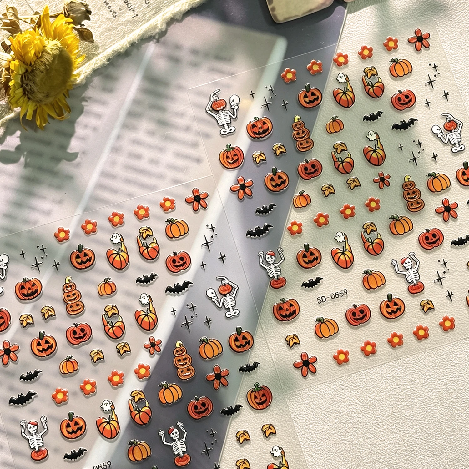 1 Stück 5D Niedliche Kürbis-Nagel-Halloween-Aufkleber Skelett/Fledermaus/Geist/Blume Nagelsticker Selbstklebende Halloween-Kürbis-Nageldekoration R3 – Detail 5