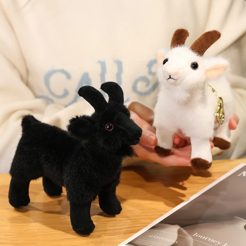 

18cm Ranch Animal Series Soft Cute Simulation Black White Goat Mountain Lifelike Plush Pendant Toy Doll Children Halloween Gift