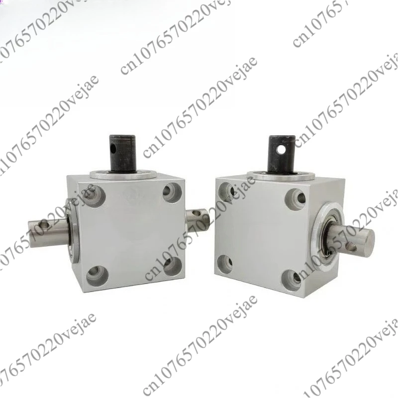 

High Quality 1520W 15 Horizontal Right Angle Steering Gear Shaft 1.5 Module 20 Teeth 90 Degree Commutator Gear Ratio 1:1