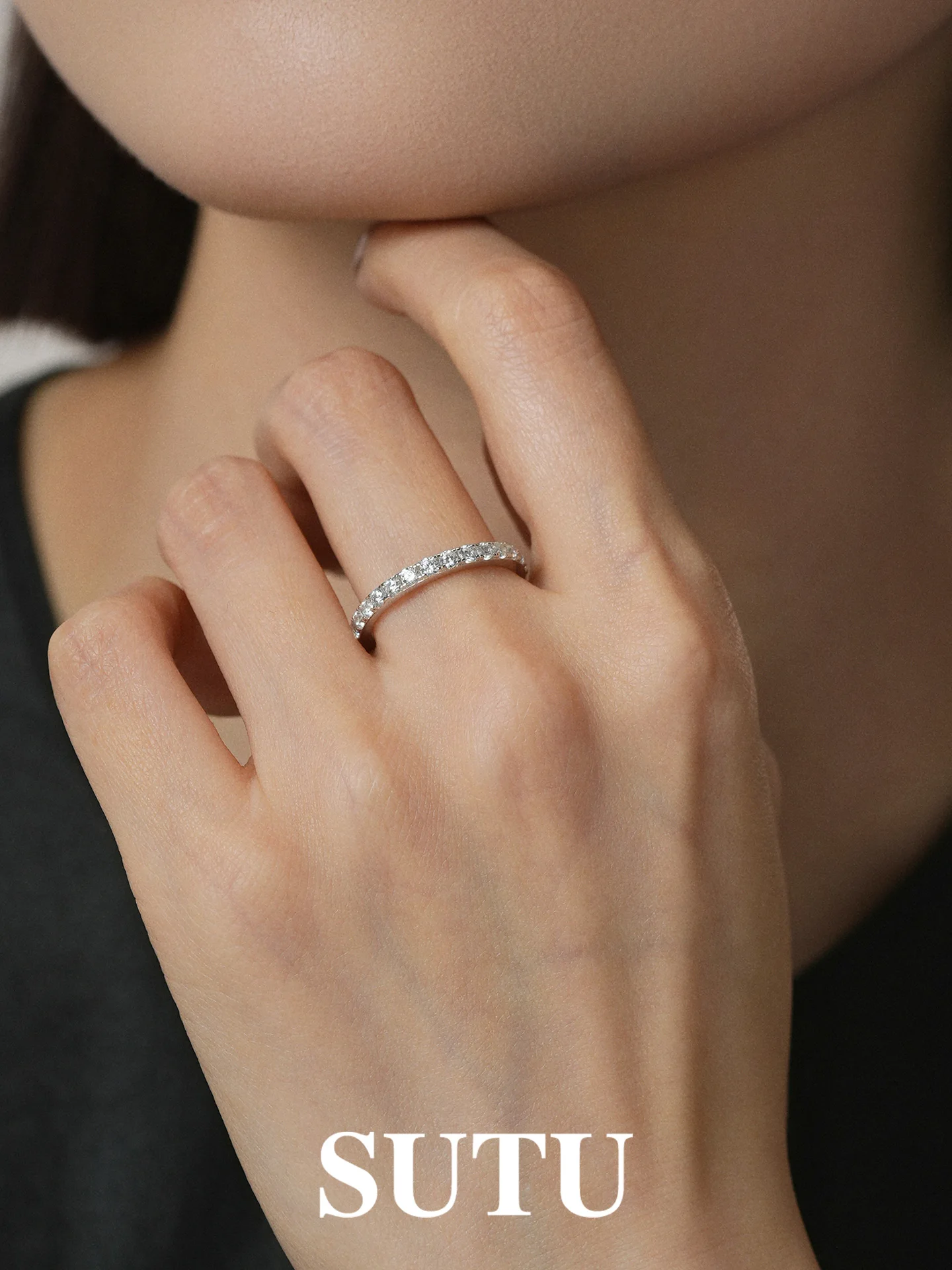 anello-in-argento-925-per-donne-design-elegante-con-stelle-scintillanti-accessorio-alla-moda-per-uso-quotidiano-gioiello-di-lusso