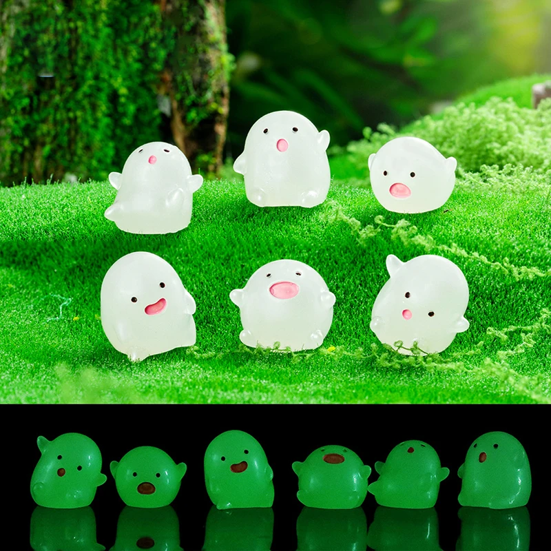 Bonito mini luminoso dos desenhos animados boneca figuras em miniatura modelo paisagem decoração criativa diy acessórios de decoração para casa presentes