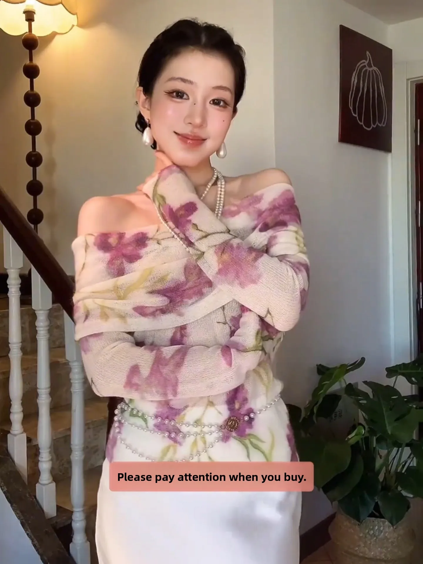 

French Style Long Sleeve Knitted One Shoulder Printed Top Women Early Spring Base Layer Slim Fit Exposure Shoulder Shirt