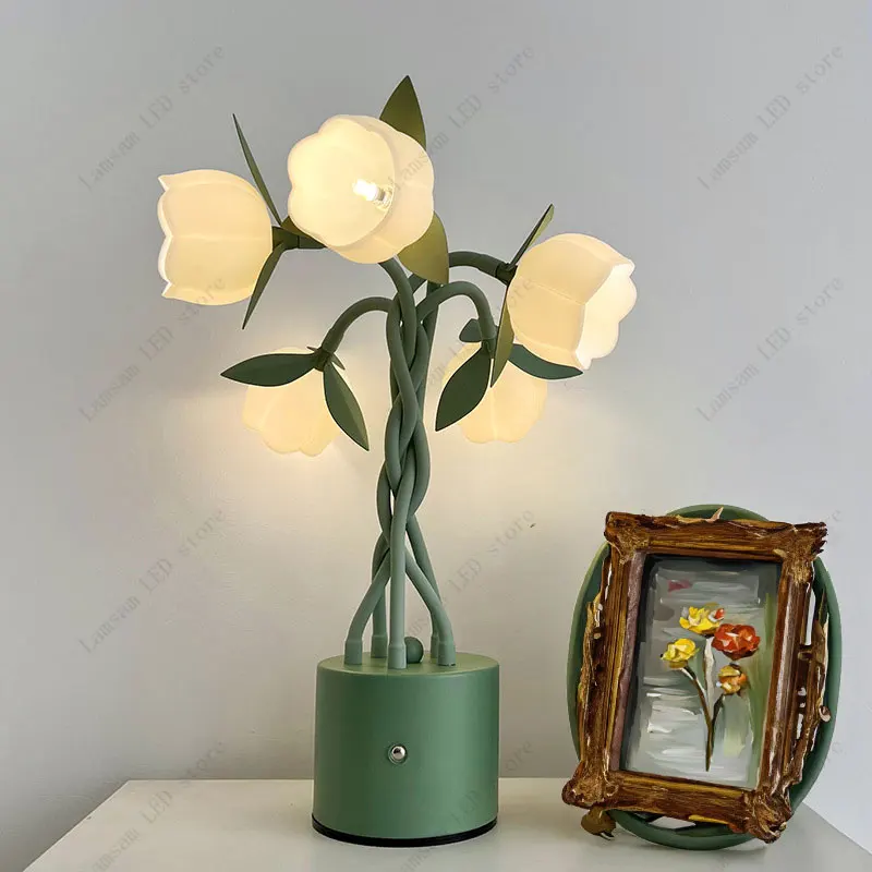 

Touch Sensing Lily of the Valley Lamp USB Type-C Decorative Flower Desk Light Triclored G4 Blub Dimmable Pastoral Style Lighting
