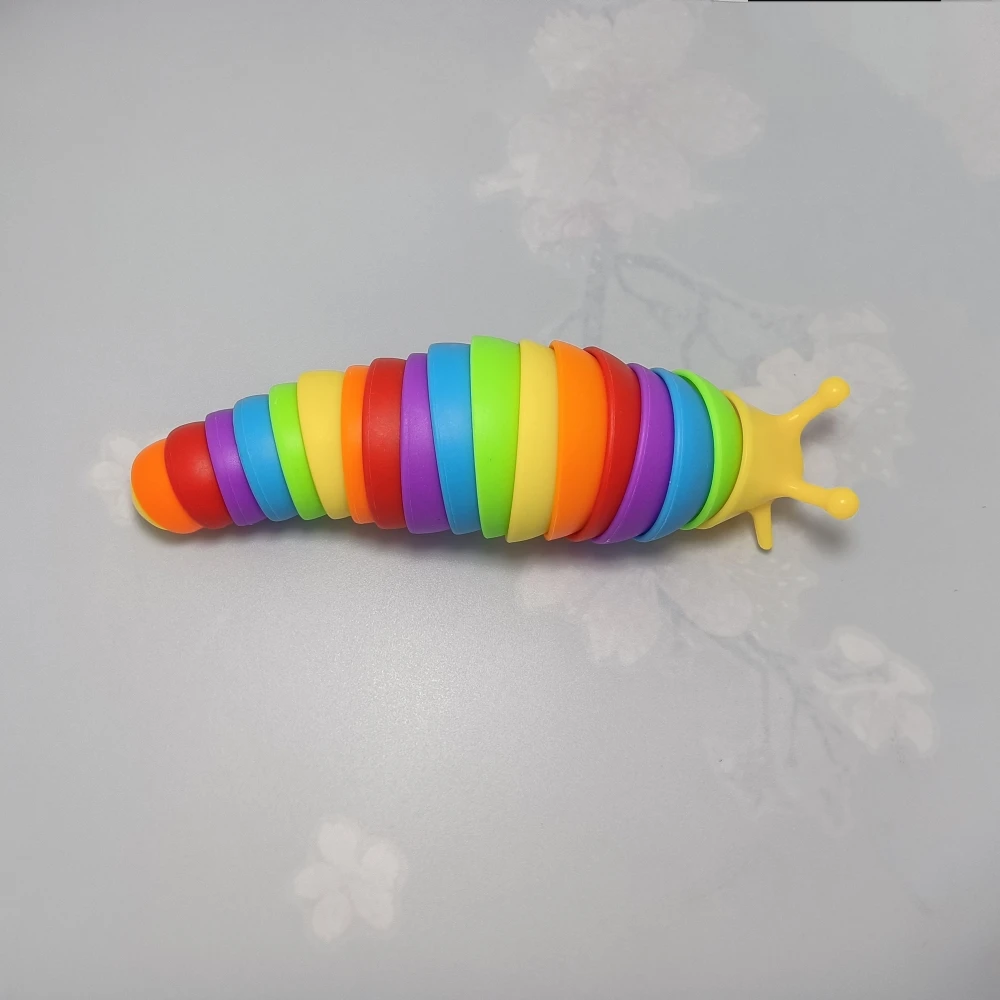 18cm Fidget Slug Decompression Toy Cute Caterpillar Shape Decompressor Office Table Toy Sensory Toy for Children and Adults