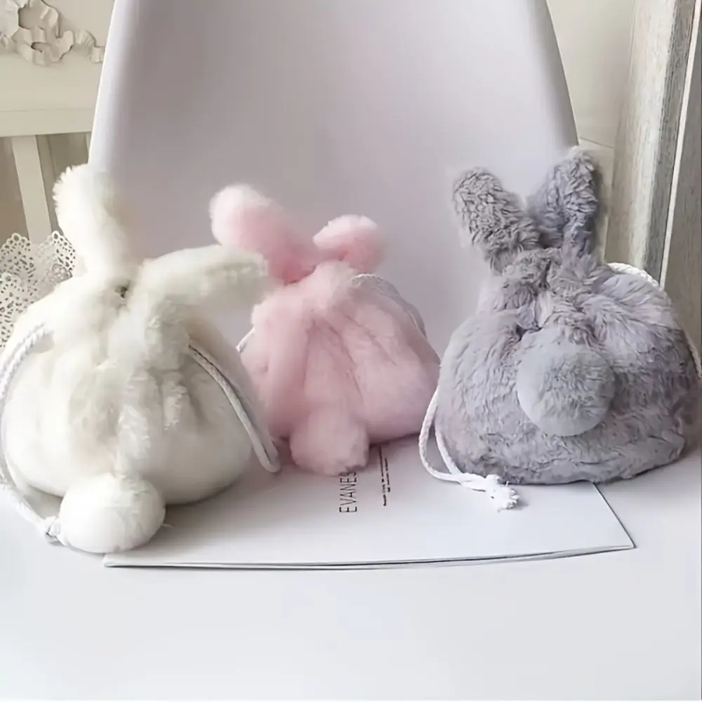 Faux Soft Lining Faux Makeup Bag Large Capacity Fluffy Texture Travel Toiletry Case Compact Size Zipper Closure