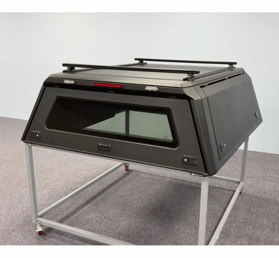 

High Quality Full Aluminum Waterproof Steel Pickup Truck Bed Cap Canopy Topper for F150 2021+/RAM 1500 2019+ 5.5FT