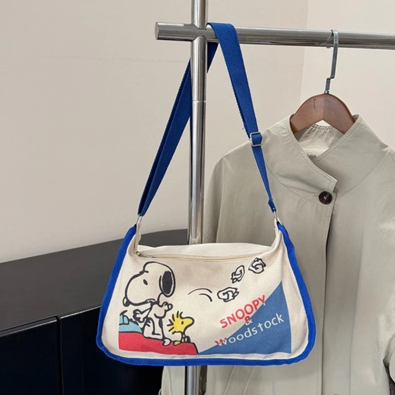 New Snoopy Messenger Bag Women's Canvas Bag Japanese Cartoon Large Capacity Shoulder Bag Student Cute Shoulder Bag
