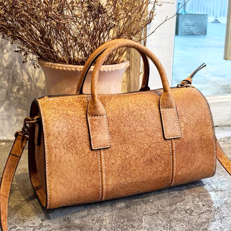 

High-quality Retro Women's Handbag Boston Bag Soft Leather Sense Single Shoulder Commuter Bag Crossbody Niche Design Bags