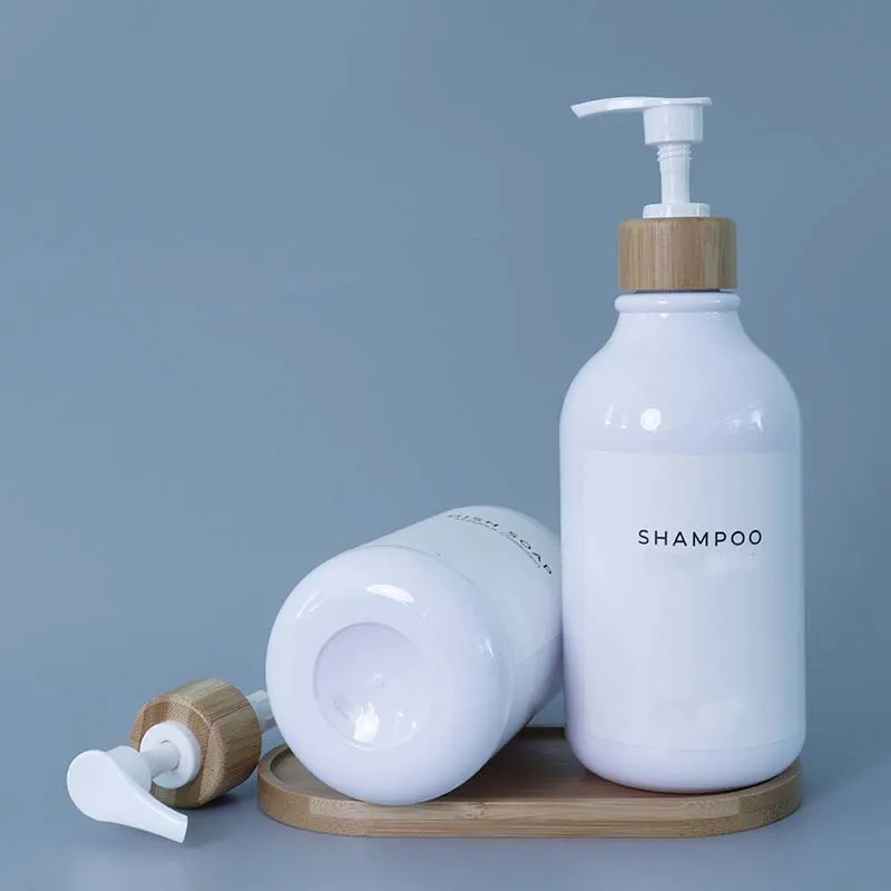 1 pz 300/500 ml Dispenser di Sapone Bianco Bottiglia di Shampoo Bagno Bottiglia di Sapone Per Il Corpo Lozione Pompa di Bambù PET Bottiglia Vuota Riutilizzabile