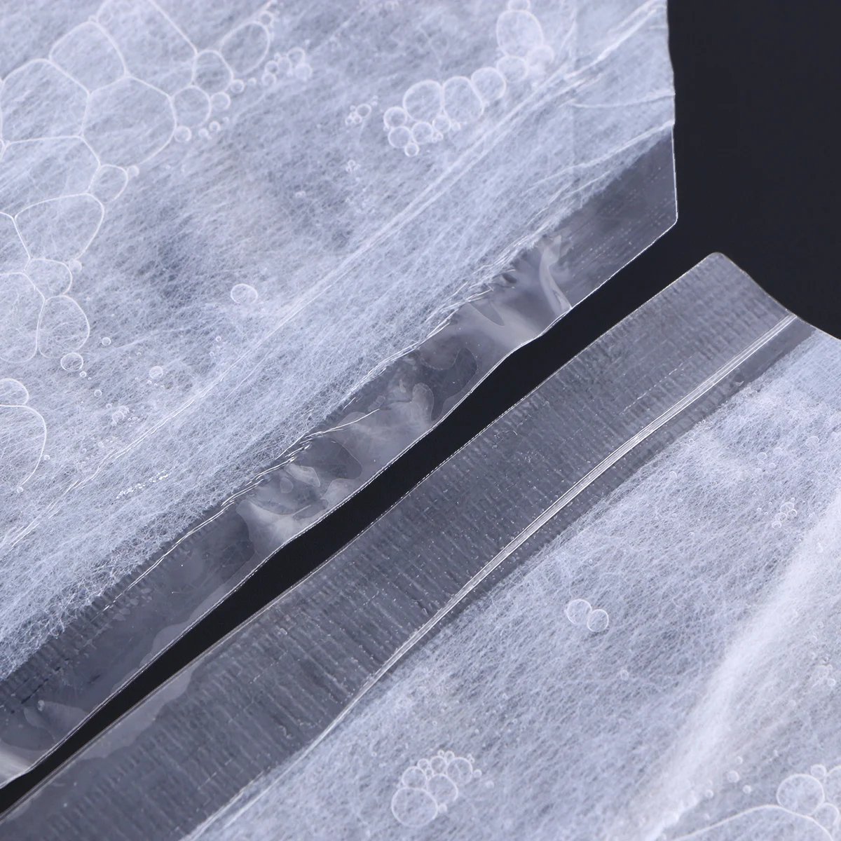 

1Pair Foot Peeling Mask Exfoliating Callus Remover for Dead Skin Treatment with Lavender Essence and Aloe Extract Smooth