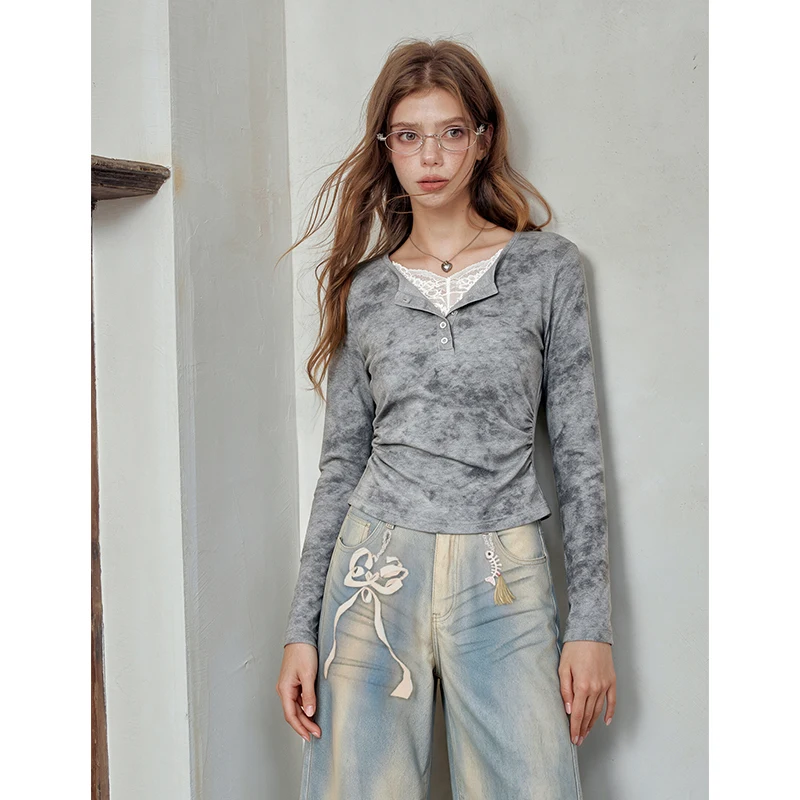 ELFSACK Women's Long Sleeve Henley Tee with Lace Detail, Heather Grey Ruched Fitted Top for Everyday, Casual Slim Fall Shirt