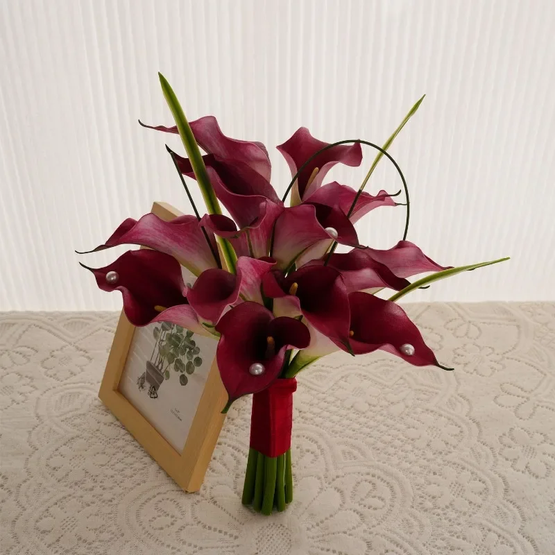 Retro niche wind rose red calla lily simulation flower, licensed wedding Chinese wedding photo bridal bouquet
