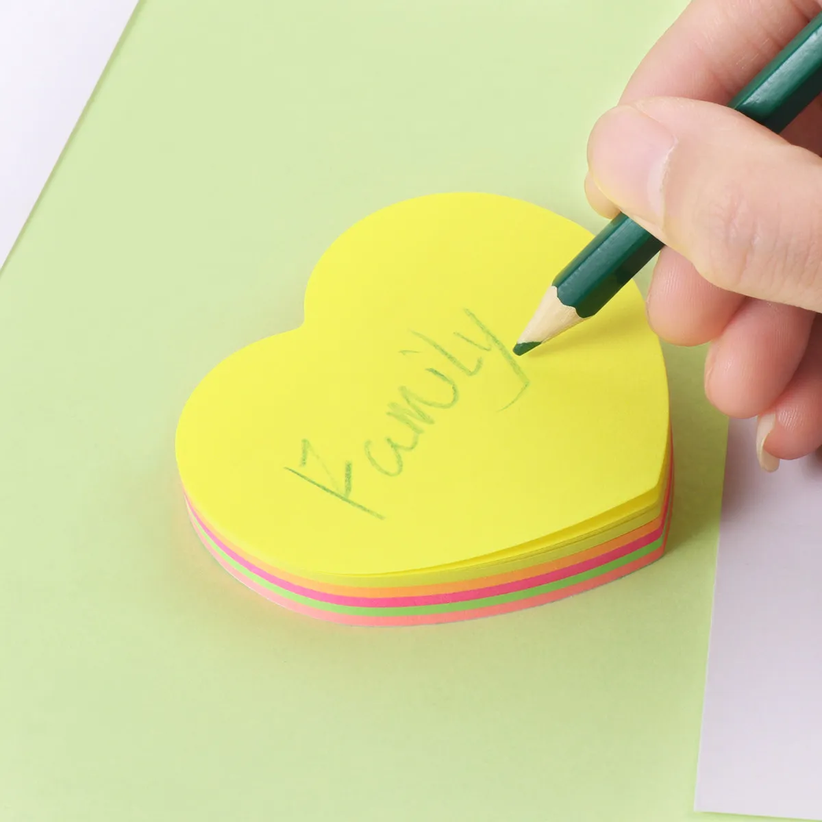 Heart Shape Self-Adhesive Memo Pads, 3pcs Reusable Sticky Notes for Office, Home, School & Study Reminders