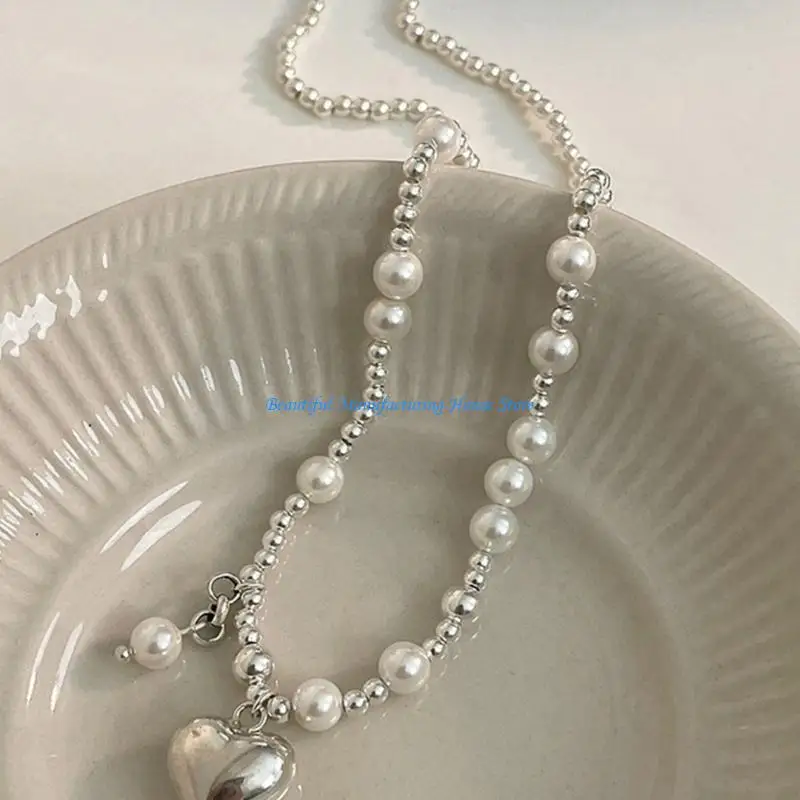 

E56A Love Imitation Pearl Niche Heart-shaped Sweater Chain Valentine's Day Gift