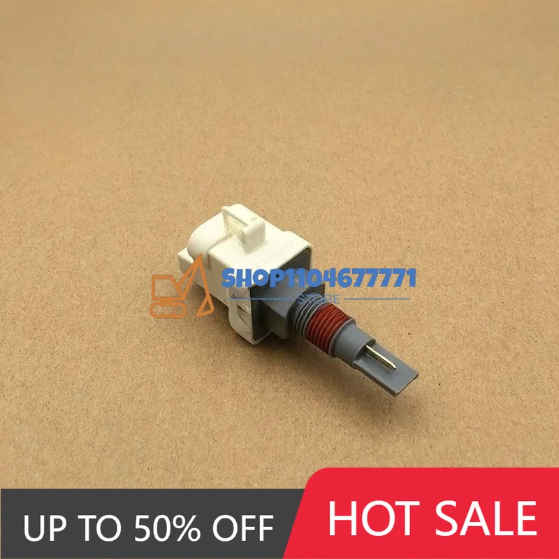 XE135 150 215 240 370 470D Water Tank Water Level Sensor Water Temperature Excavator Parts