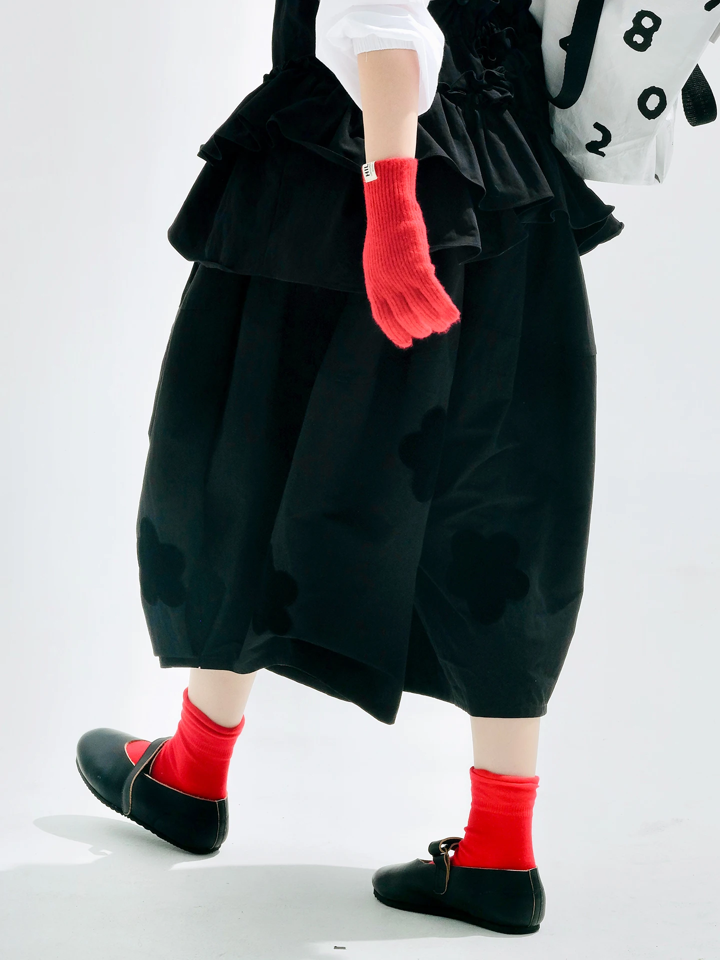 Woven applique wide-leg pants 2025 original early autumn style twill loose casual nine-inch pants for women255184