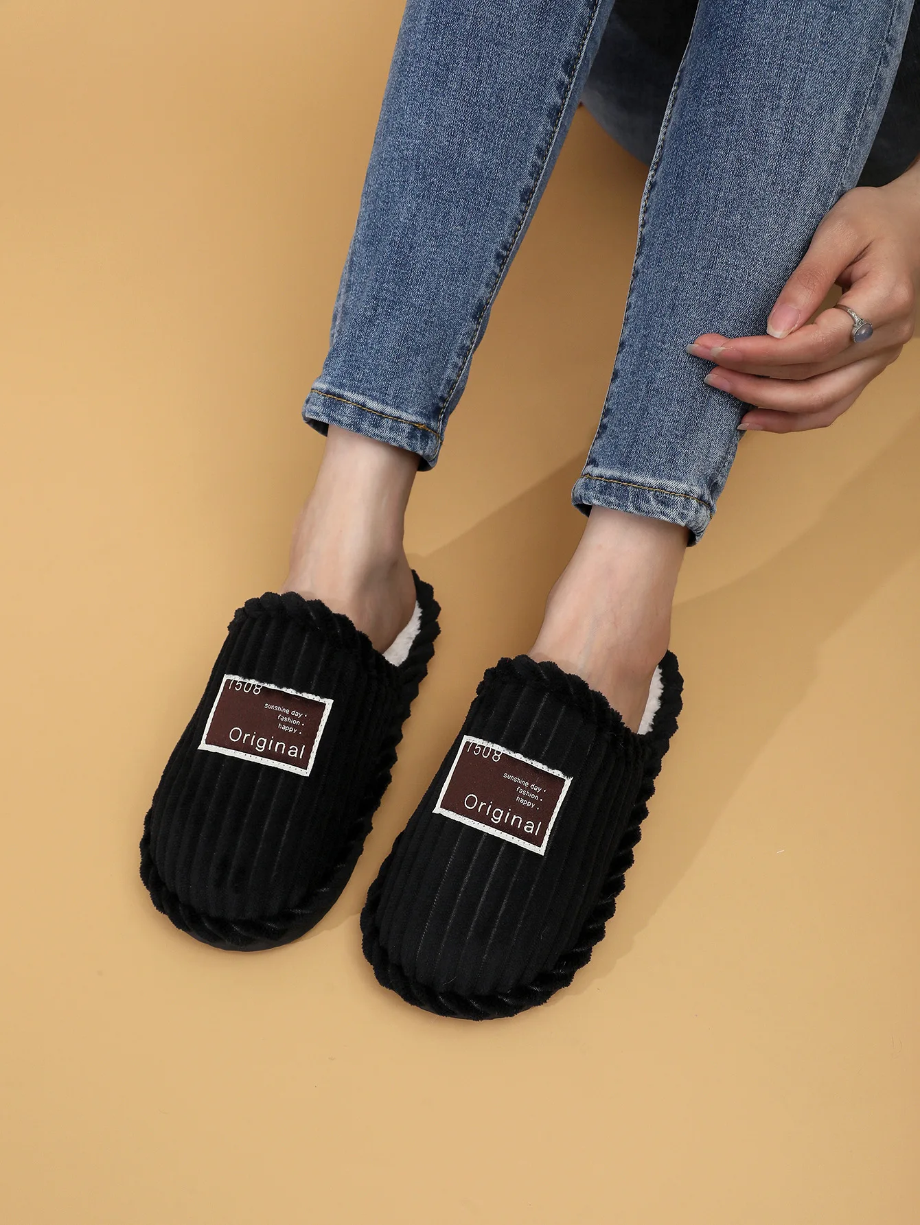 Herren-Hausschuhe, rutschfeste Baumwoll-Slides, wärmende Plüschschuhe, modische Winter-Hausschuhe, bequeme Damenschuhe. – Detail 8